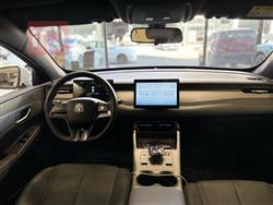 بی وای دی Qin Plus